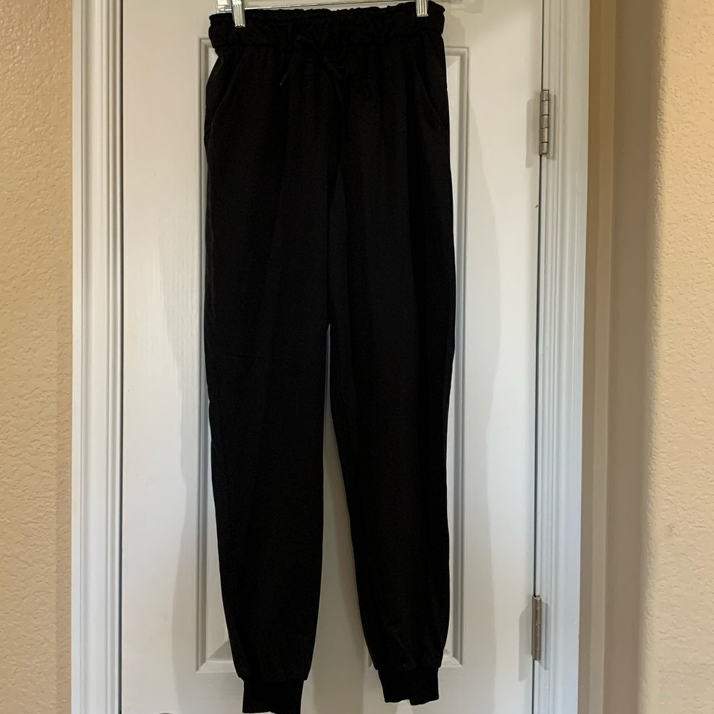Lululemon joggers